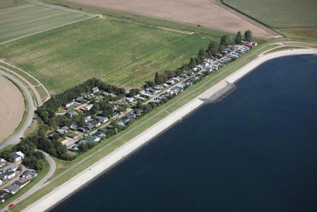 Bungalow Aan De Thoolse Kust Poortvliet Esterno foto